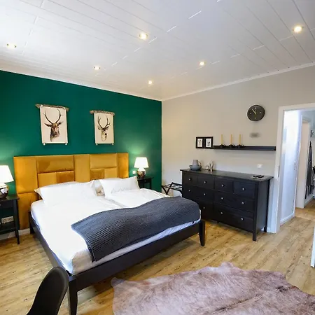 Chalet-apartement In Ehemaliger Hofraite Lejlighed *